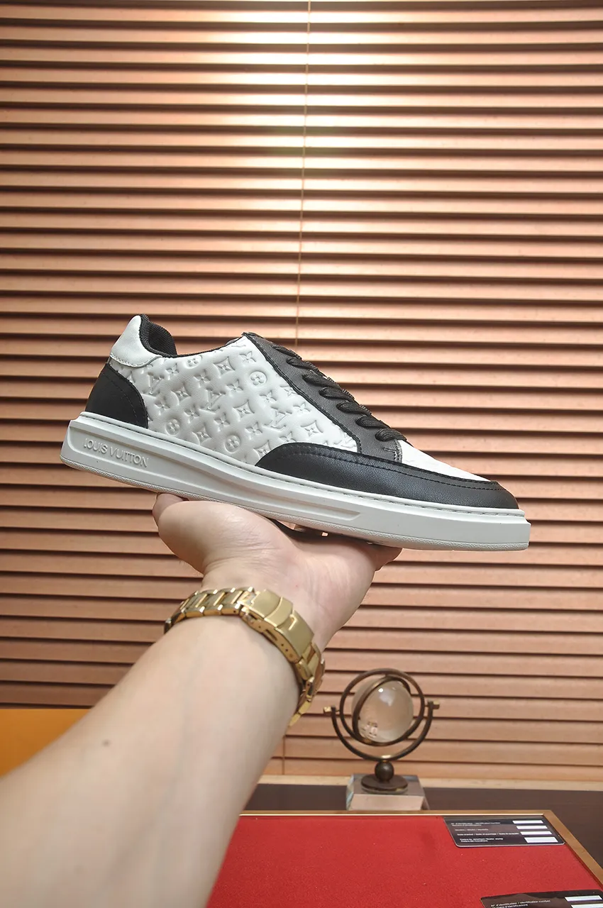 Men's shoes💰440💶【LOUIS VUITTON】Same model from LV.Louis Vuitton official website [satisfied] original single hot model LV original factory cowhide material👑1:1 original plate sheepskin lining, body accessories one-to-one molding💪 counter quality 🙏 Dear friends, if you still worry about wearing matching shoes💋, then these shoes are your best choice🎁🎁! 38-45 (45 is custom-made and cannot be returned or exchanged)